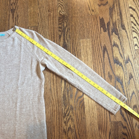 J. McLaughlin Jamey Tan Crew Neck Cashmere Sweater with Button Sleeve Accents M - Picture 11 of 11